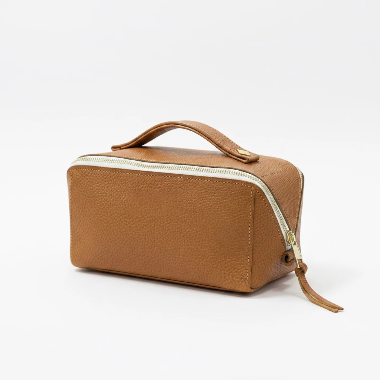Handcrafted Patina-Developing Leather Travel Daily Cosmetic Bag